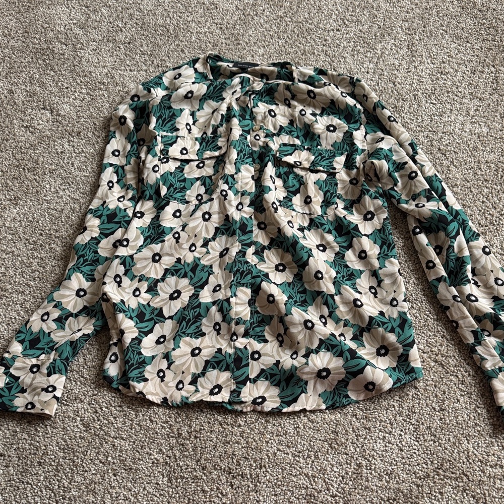Who What Wear Cream and Green Floral Blouse